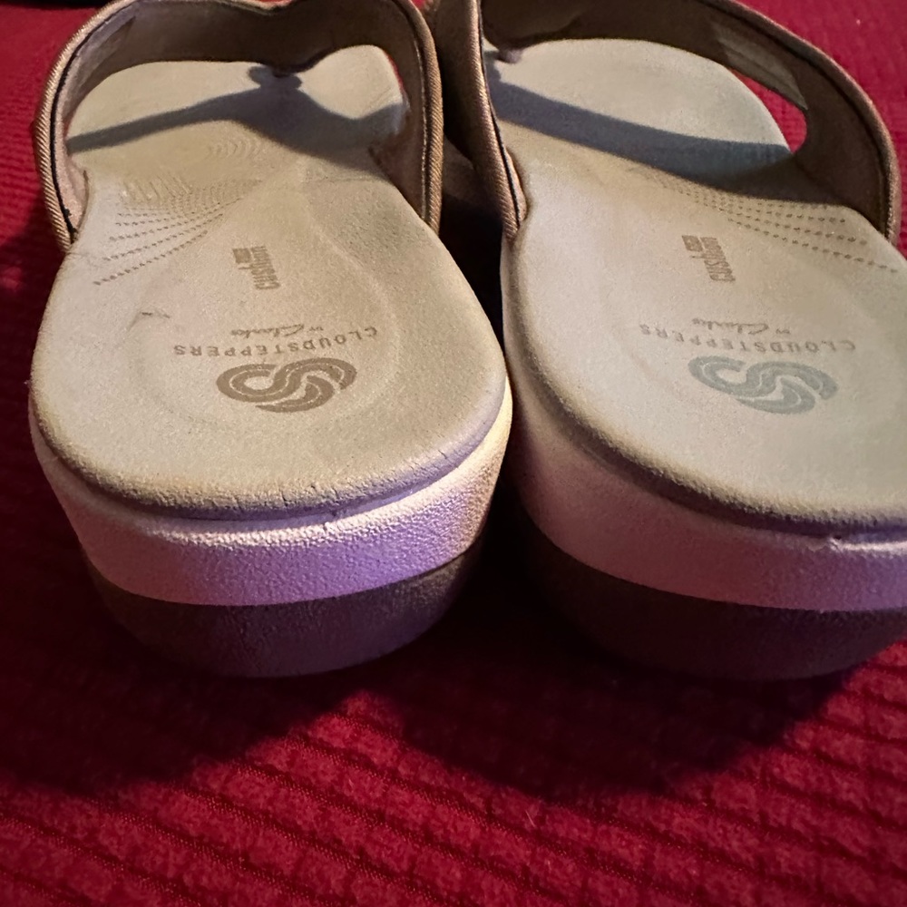 Clark’s khaki Cloudsteppers GUC women size 11 - Picture 3 of 6
